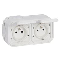 Gniazdo podwójne z/u 2X2P+Z 16A 250V IP55 poziome, komplet n/t, biały, Nowe Plexo | 069778L Legrand
