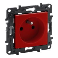 Gniazdo z uziemieniem 2P+Z ŚR./PRZES czerwone Niloe step | 863030 Legrand