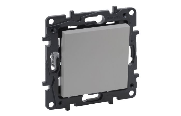 Łącznik schodowy 10AX- kolor aluminium Niloe Step | 863306 Legrand