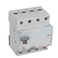 Wyłącznik różnicowo-prądowy P304 4P 25A 300mA typ AC serii TX3 | 411727 Legrand