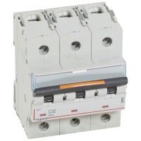 Wyłącznik nadprądowy S323 3P C 32A 25kA serii DX3 | 409784 Legrand