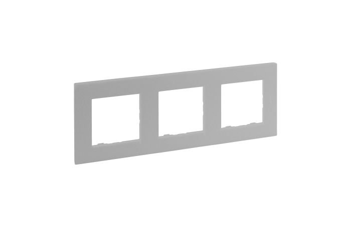 Ramka potr&oacute;jna 3x- kolor aluminium Niloe Step | 863393 Legrand