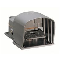 Wyłącznik nożny, w obudowie, bez blokady | KR200L11 Lovato Electric